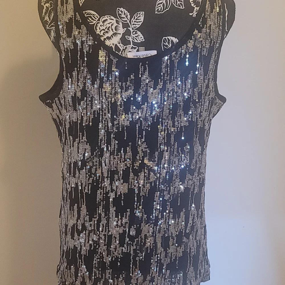 Calvin Klein Tank top - Picture 3 of 4